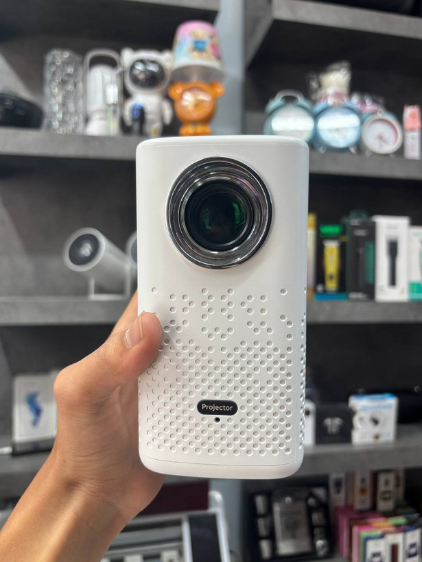 مینی پروژکتور قابل حمل شارژی MINI Portable Projector (باتریدار)