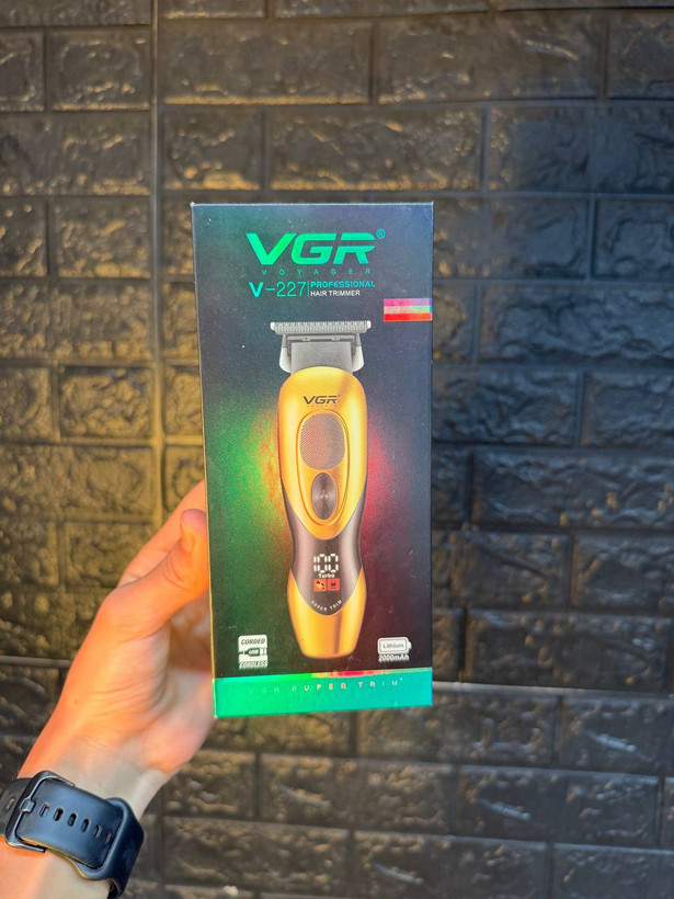 ماشین اصلاح و خط زن وی جی آر مدل VGR V-227