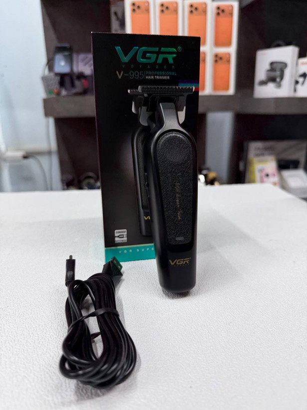 ماشین اصلاح و خط زن وی جی آر مدل VGR V-995
