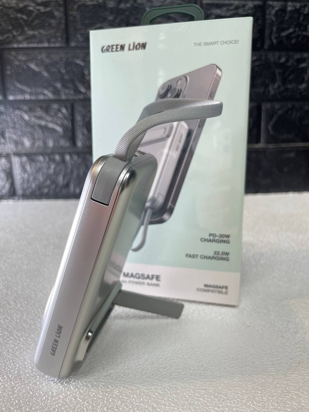 پاوربانک گرین لیون Green Lion DXB MagSafe ظرفیت 10000mAh (با کابل متصل و استند)
