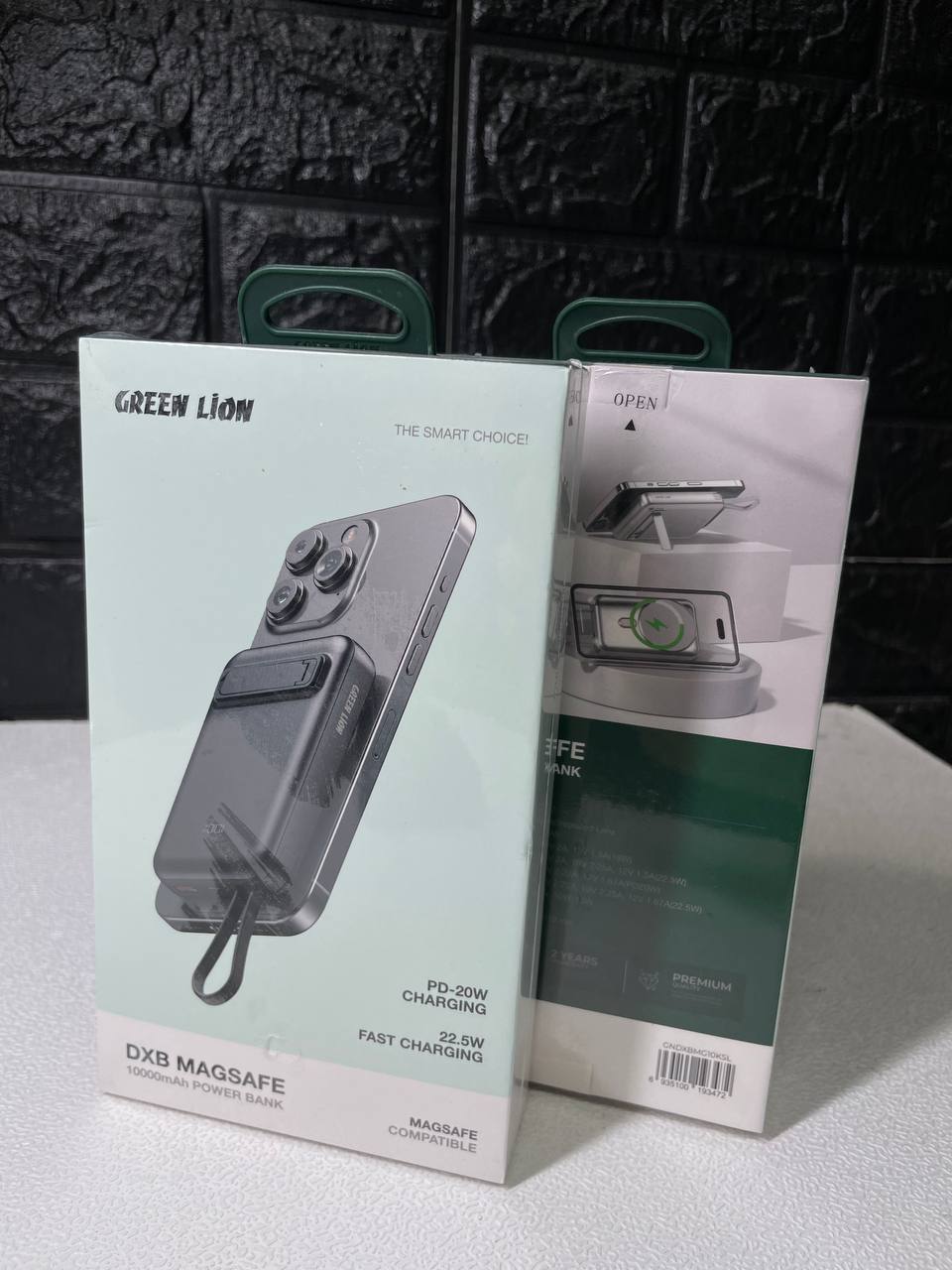 پاوربانک گرین لیون Green Lion DXB MagSafe ظرفیت 10000mAh (با کابل متصل و استند)