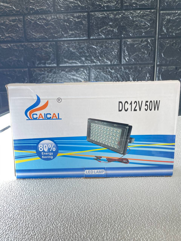 پروژکتور LED ۱۲ ولت ۵۰ وات CAICAI (سیار گیرهدار مخصوص خودرو و کمپینگ)
