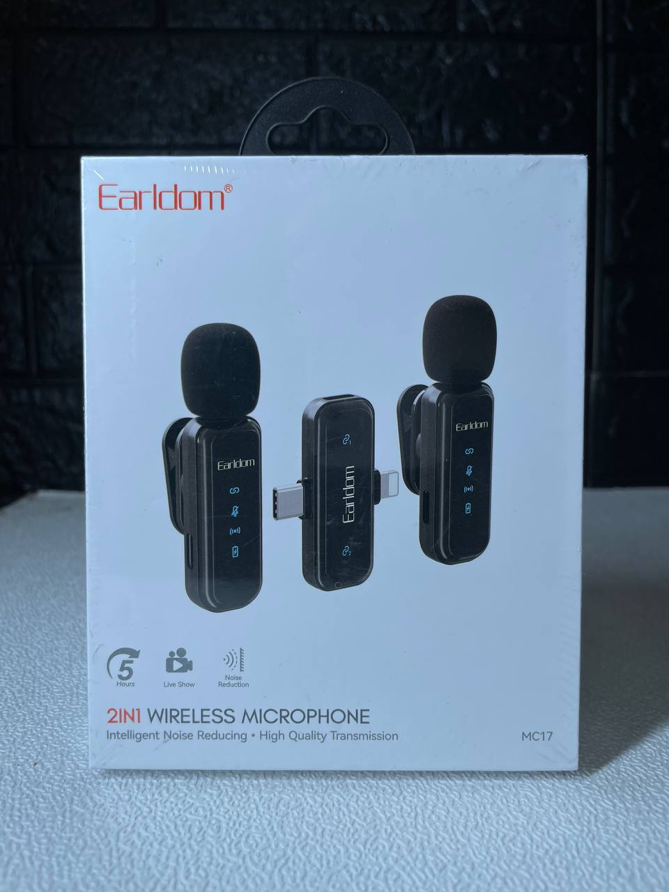میکروفون بی‌سیم یقه‌ای دو کاربره ارلدوم Earldom MC17 (درگاه دوگانه Type-C / Lightning)